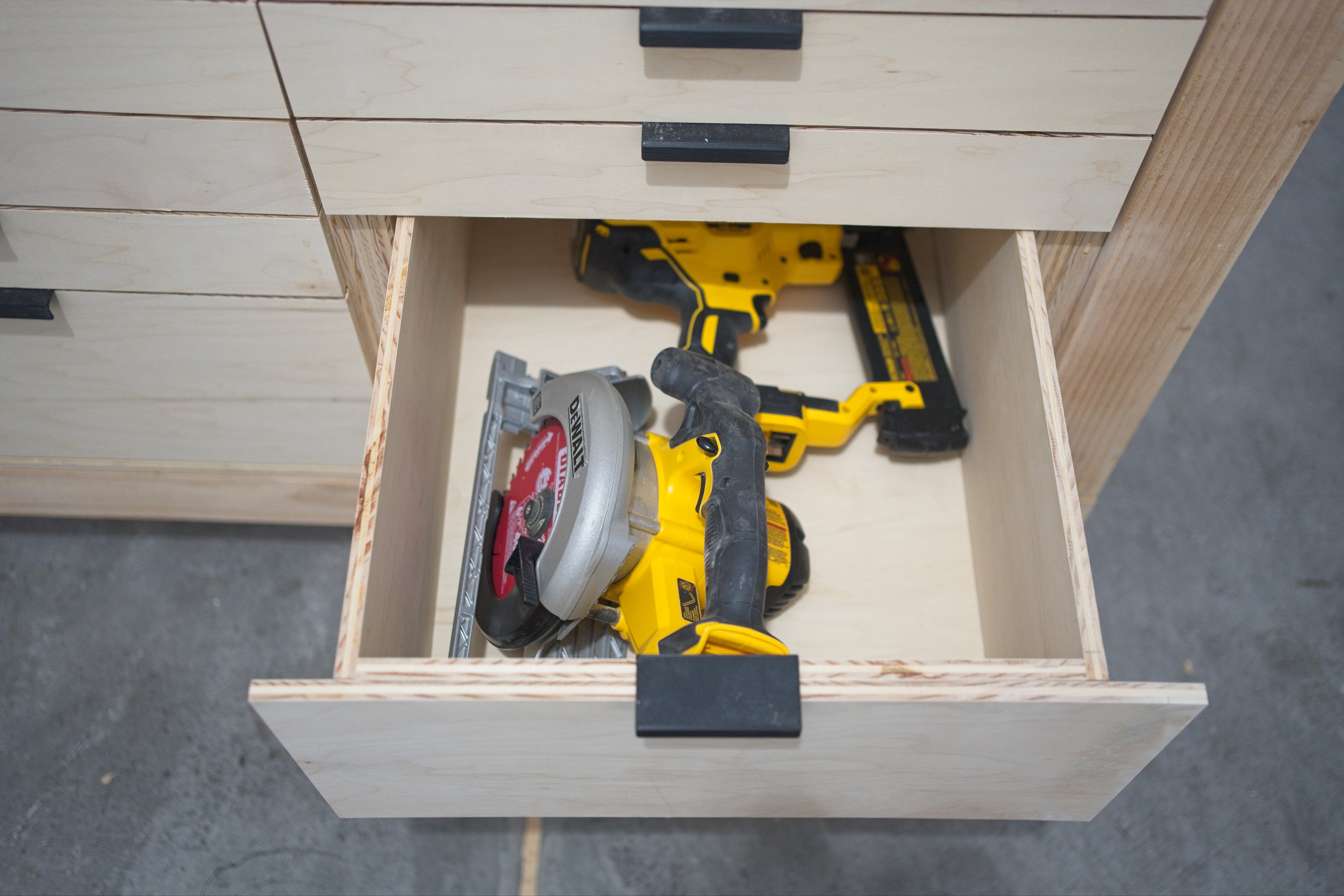 Mobile Tool Cabinet & Workbench - Image 5